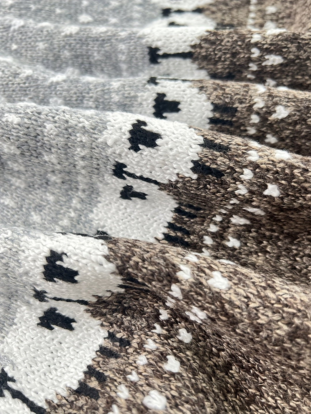 Anna | Dame Strikket Sweater med Fåre-Jacquardmønster Rundhals