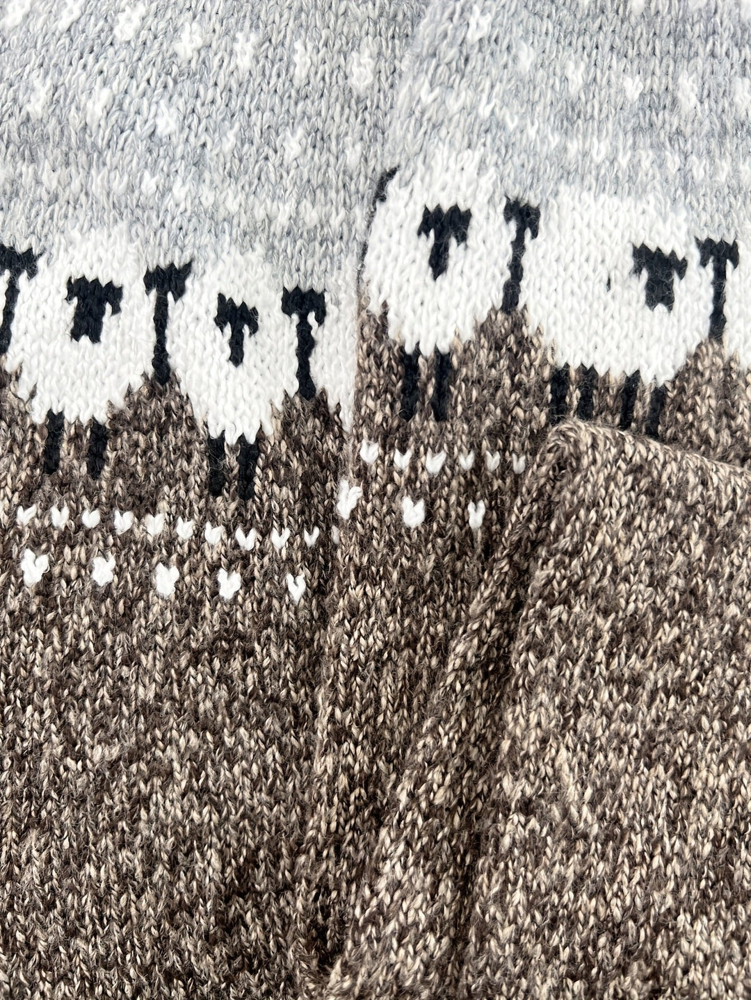 Anna | Dame Strikket Sweater med Fåre-Jacquardmønster Rundhals