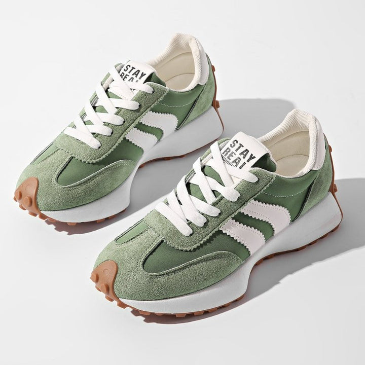 Clara | Damers Retro Platform Chunky Sneakers med Snørebånd