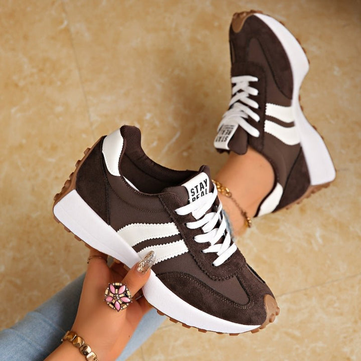 Clara | Damers Retro Platform Chunky Sneakers med Snørebånd