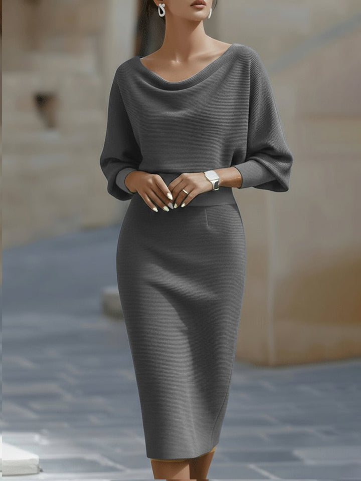 Clara | Midi Kjole Cowl-Hals Satin Bodycon Lang Ærme